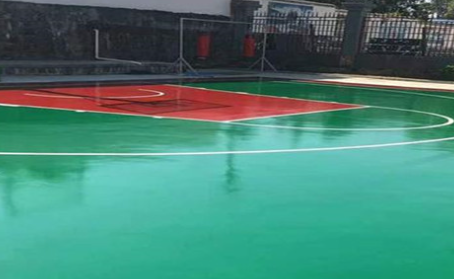 长寿篮球场翻新地面